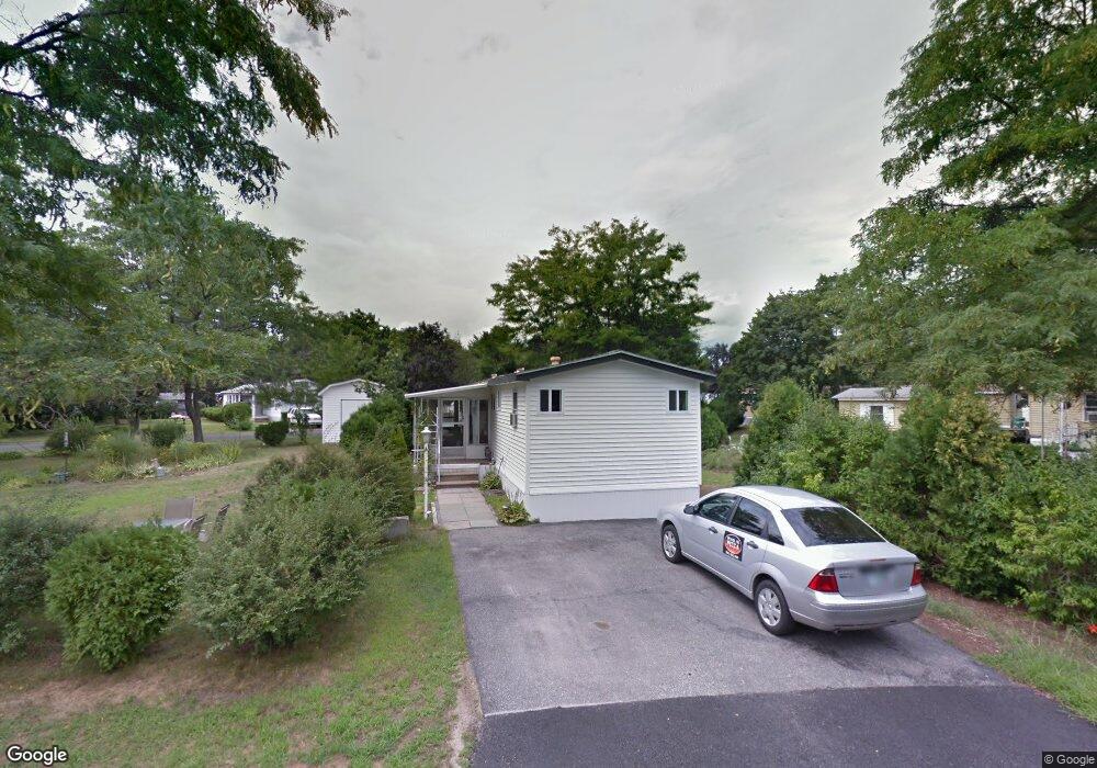 4 Circlefield Dr, Nashua, NH 03062 - photo 1