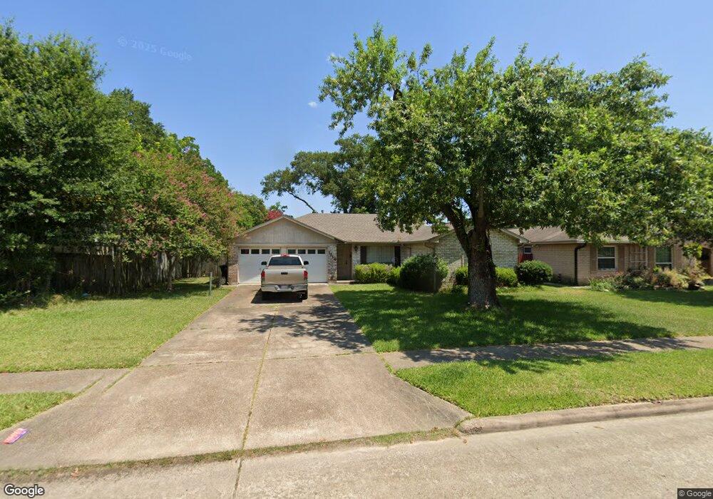 1114 Rainy River Dr, Houston, TX 77088 - photo 1