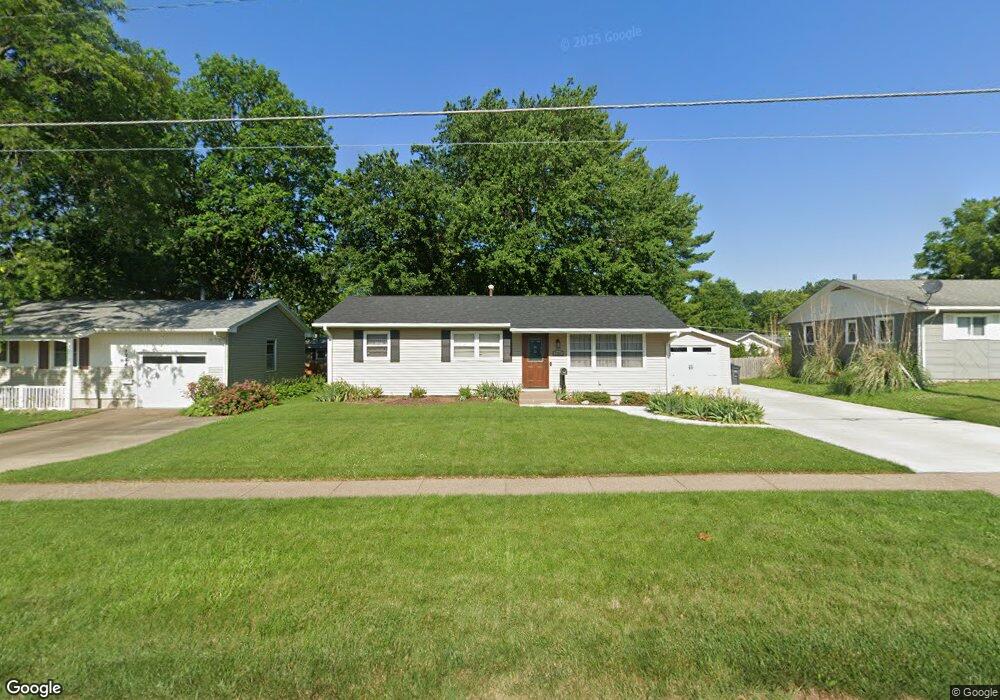 1804 18th St, Bettendorf, IA 52722 - photo 1