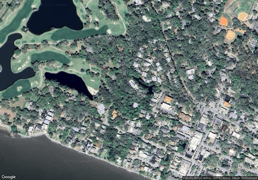 156 Grove Ln, Saint Simons Island, GA 31522 - photo 1