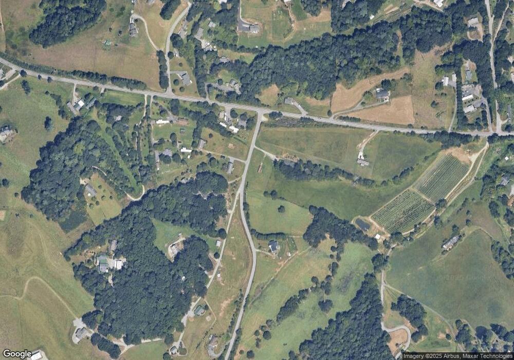 12 Moores Valley Ln unit 19, Leicester, NC 28748 - photo 1