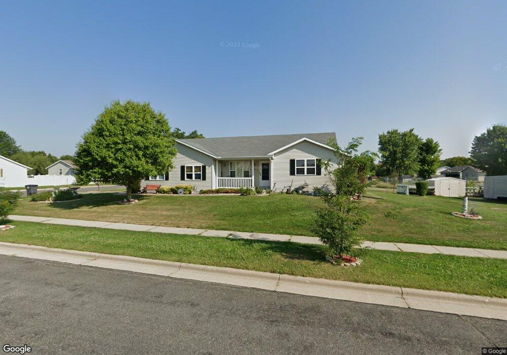 660 Windsor Ln, Evansville, WI 53536 - photo 1