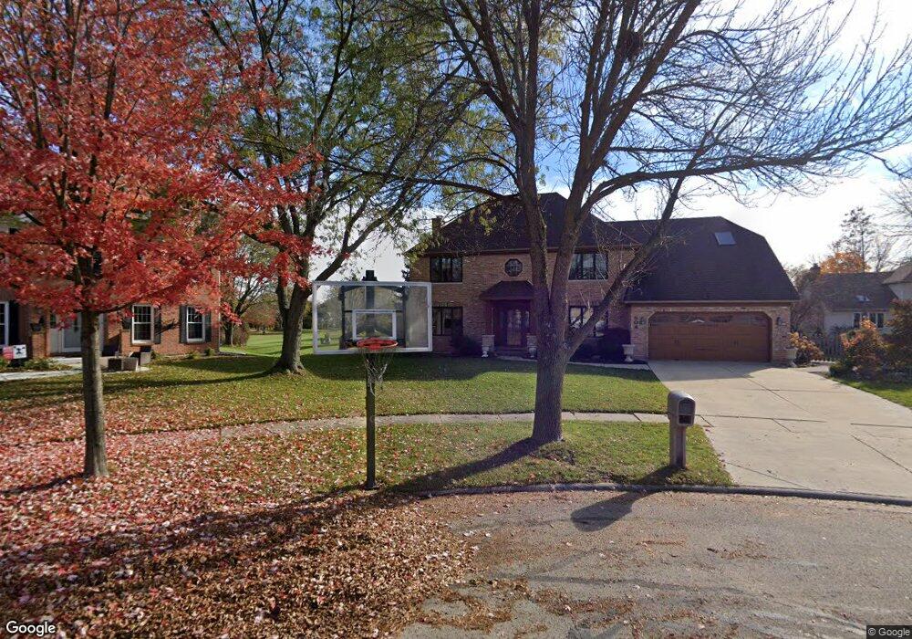 504 Peacock Ct, Naperville, IL 60565 - photo 1