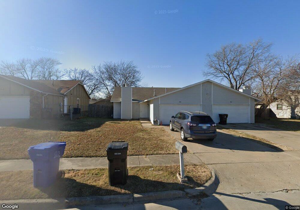 1614 N Hickory Ave, Broken Arrow, OK 74012 - photo 1