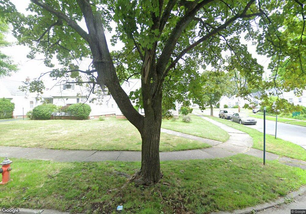 18413 Maple Heights Blvd, Maple Heights, OH 44137 - photo 1