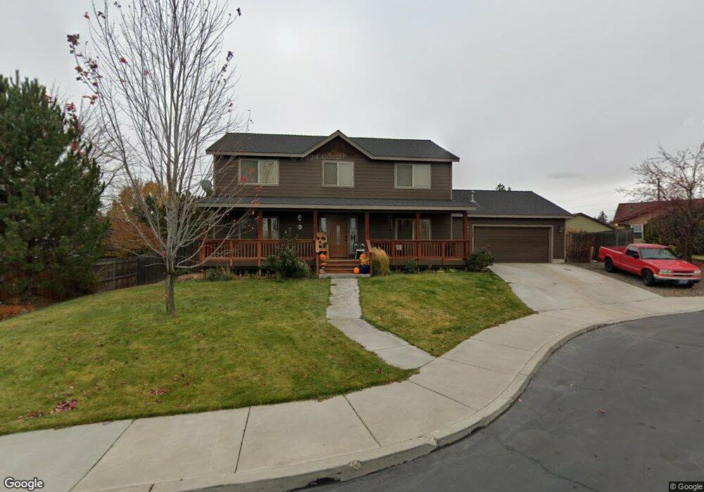 2226 SW Metolius Ct, Redmond, OR 97756 - photo 1