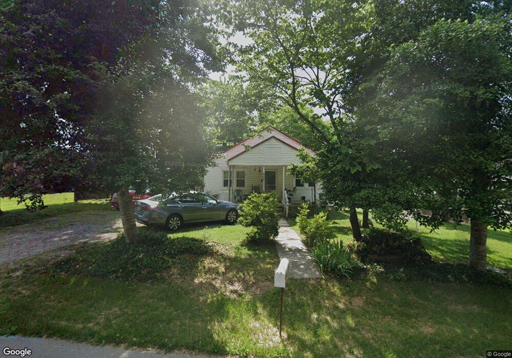 710 Oak St, Manchester, TN 37355 - photo 1