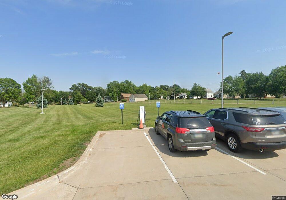 1313 E Lombard St, Davenport, IA 52803 - photo 1