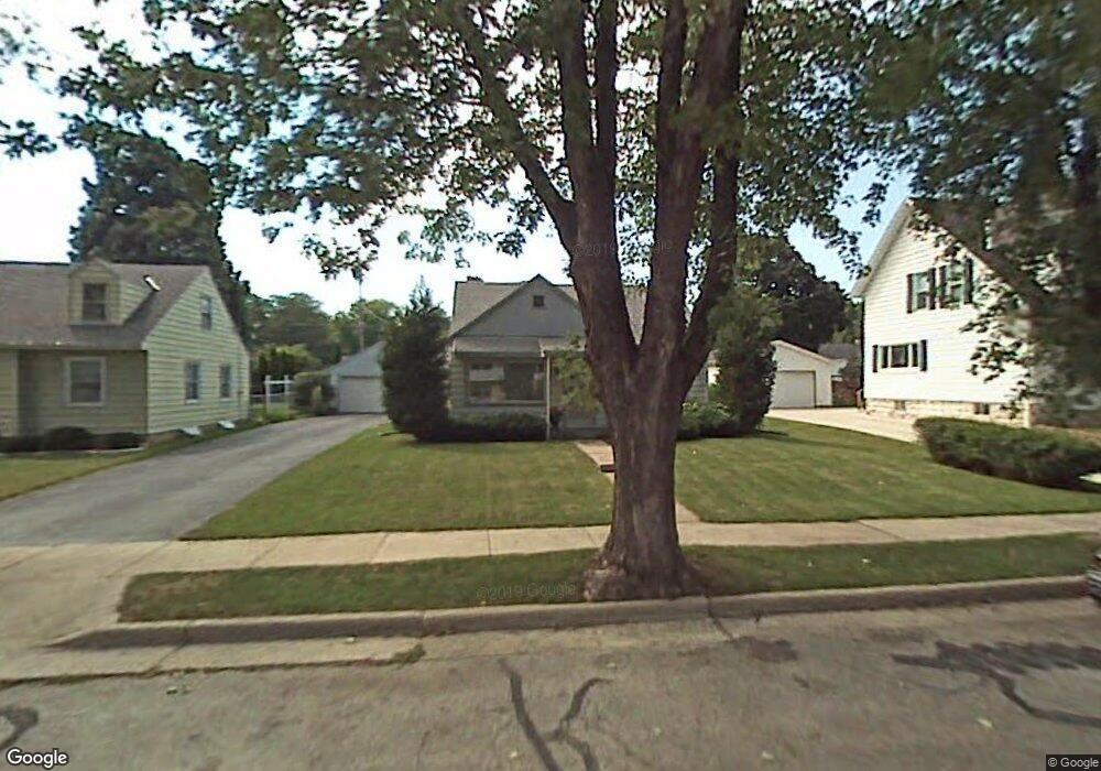 5021 N 127th St, Butler, WI 53007 - photo 1