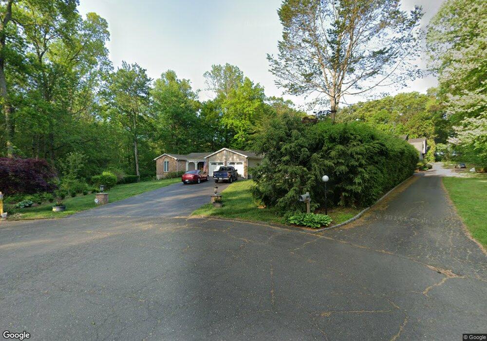 128 W Lake Rd, Trumbull, CT 06611 - photo 1