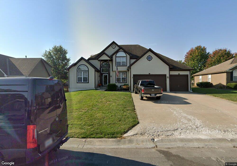 319 SW Albatross Ct, Lees Summit, MO 64082 - photo 1