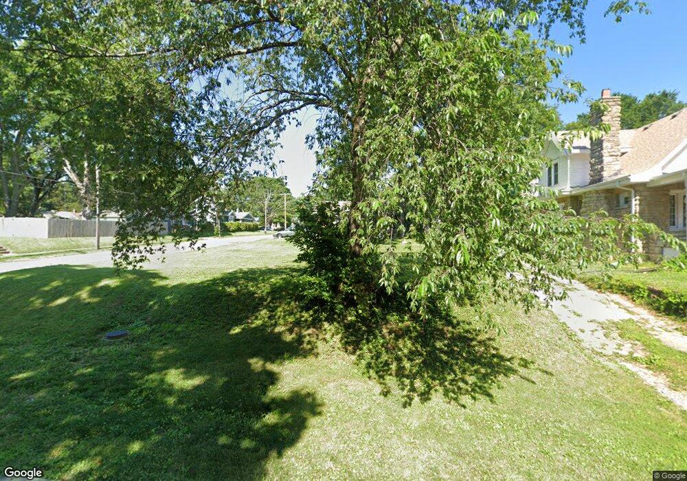 7146 Agnes Ave, Kansas City, MO 64132 - photo 1