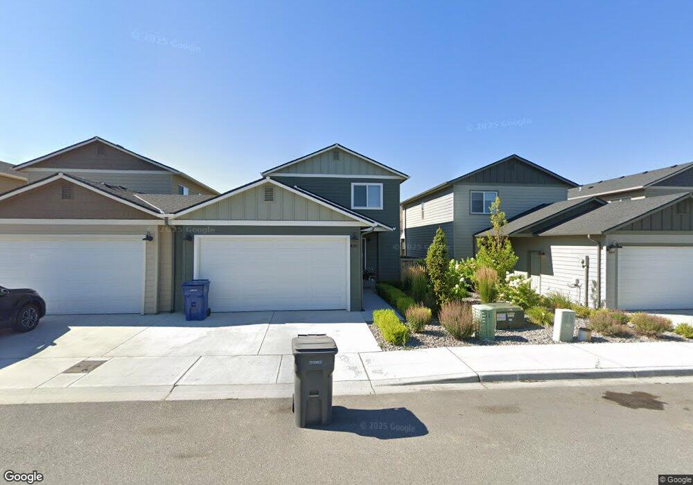 486 S Kansas Loop, East Wenatchee, WA 98802 - photo 1