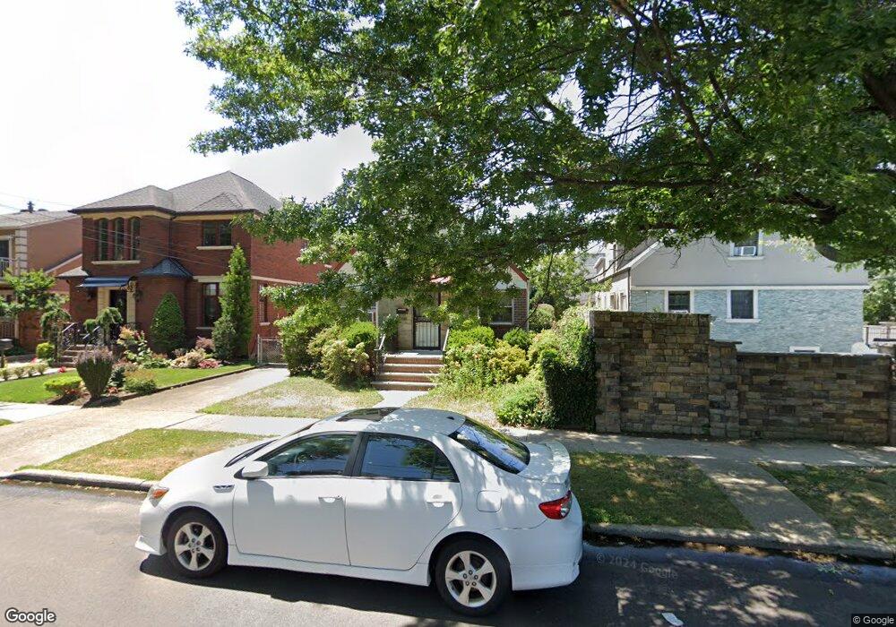 308 149th St, Whitestone, NY 11357 - photo 1