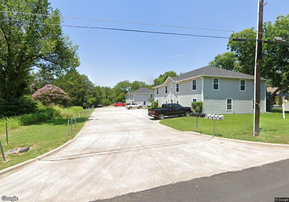 715 Seven Oaks Rd unit 4, Bonham, TX 75418 - photo 1