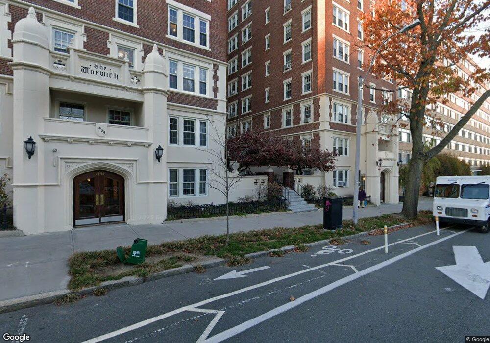 Warwick Condos unit 643, Brookline, MA 02446 - photo 1