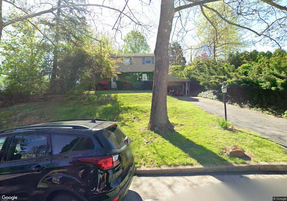 2314 Mulberry Ln, Lafayette Hill, PA 19444 - photo 1