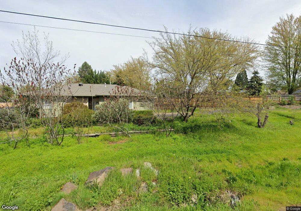 1750 N 10th St, Central Point, OR 97502 - photo 1