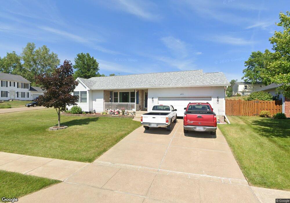 6253 N Clark St, Davenport, IA 52806 - photo 1