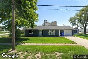 21 E 4th St, Axtell, NE 68924