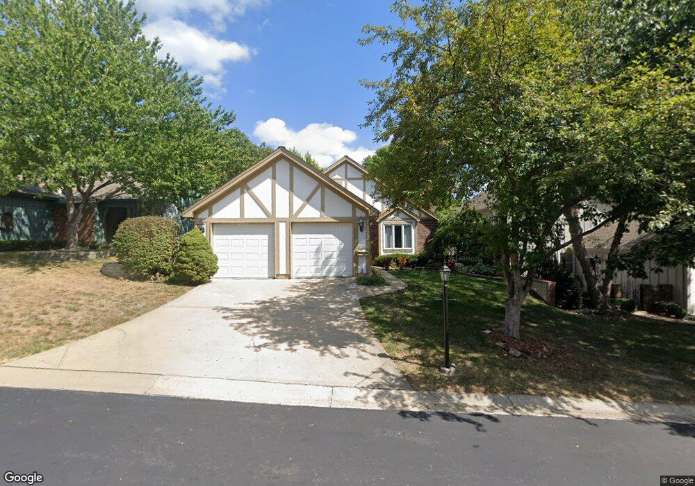 7223 Mastin St, Shawnee, KS 66203 - photo 1