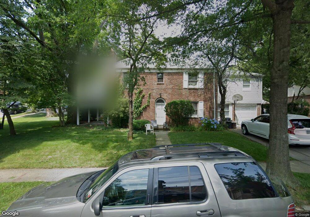 18705 Aberdeen Rd, Jamaica, NY 11432 - photo 1