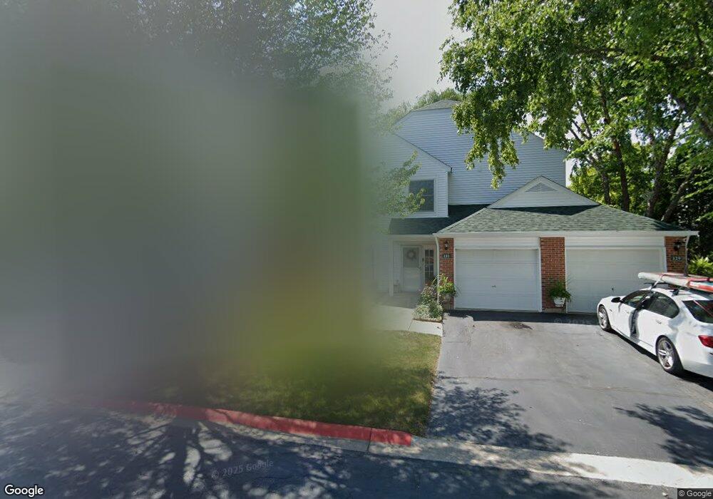 129 Pembroke Cir unit 4A, Lake Bluff, IL 60044 - photo 1