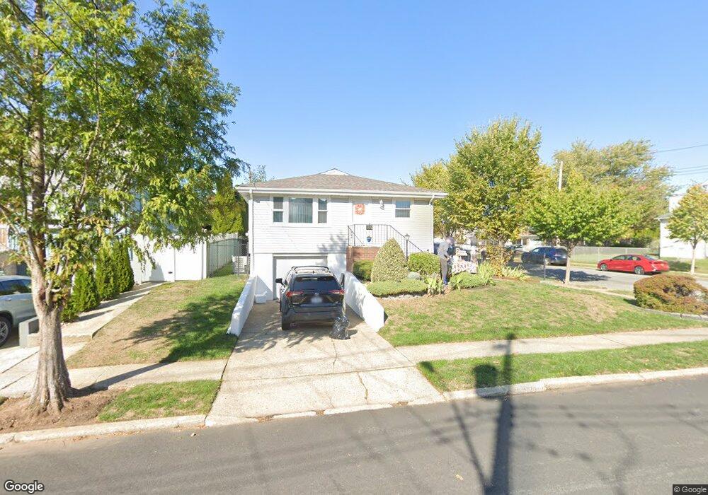 109 Home Place, Staten Island, NY 10314 - photo 1