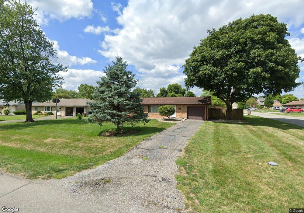 2240 Sims Dr, Columbus, IN 47203 - photo 1