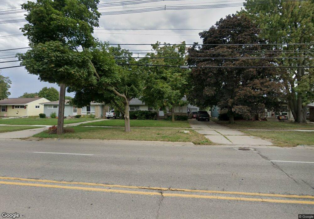 3404 W Willow St, Lansing, MI 48917 - photo 1