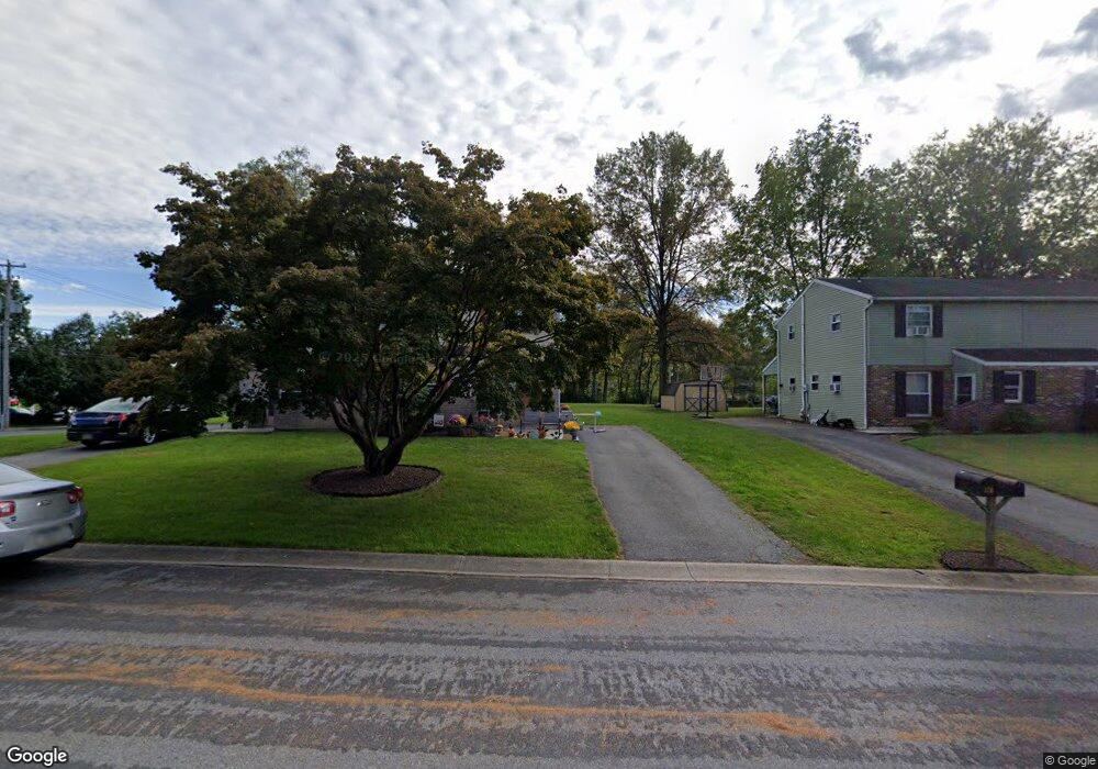 576 Creekside Ln, Mount Joy, PA 17552 - photo 1