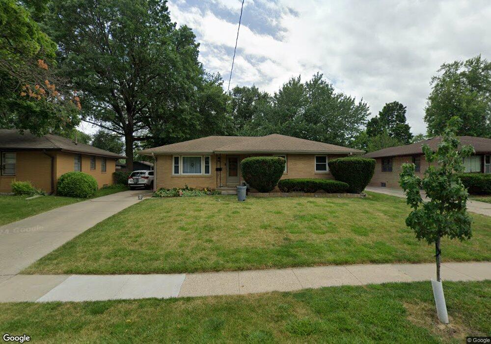 401 E Miller Ave, Des Moines, IA 50315 - photo 1