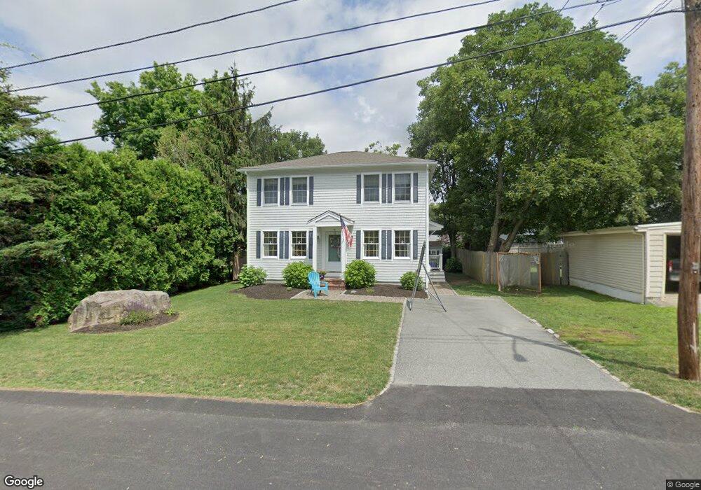 81 Peck Ave, Bristol, RI 02809 - photo 1