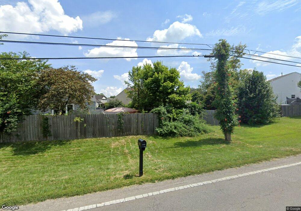 1667 Green Friar Dr, Columbus, OH 43228 - photo 1