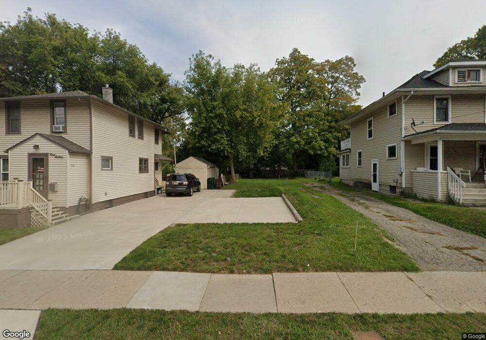 912 N Martin Luther King jr Blvd, Lansing, MI 48915 - photo 1