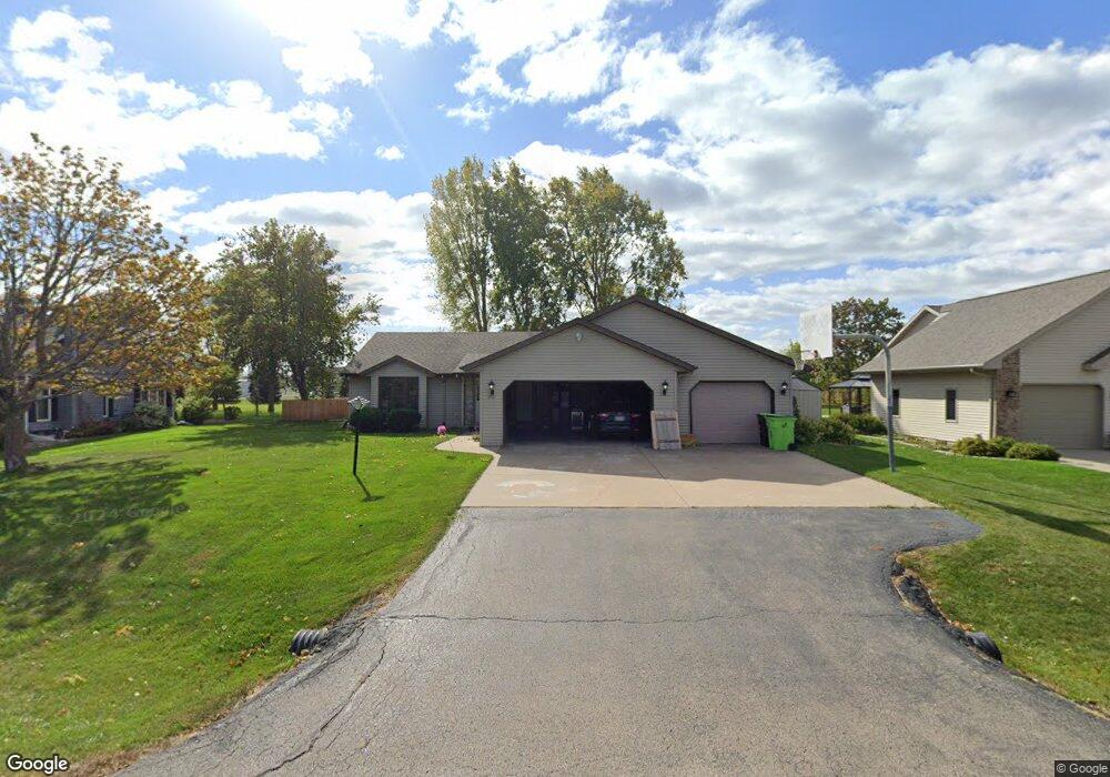 W5751 Hearthstone Dr, Appleton, WI 54915 - photo 1