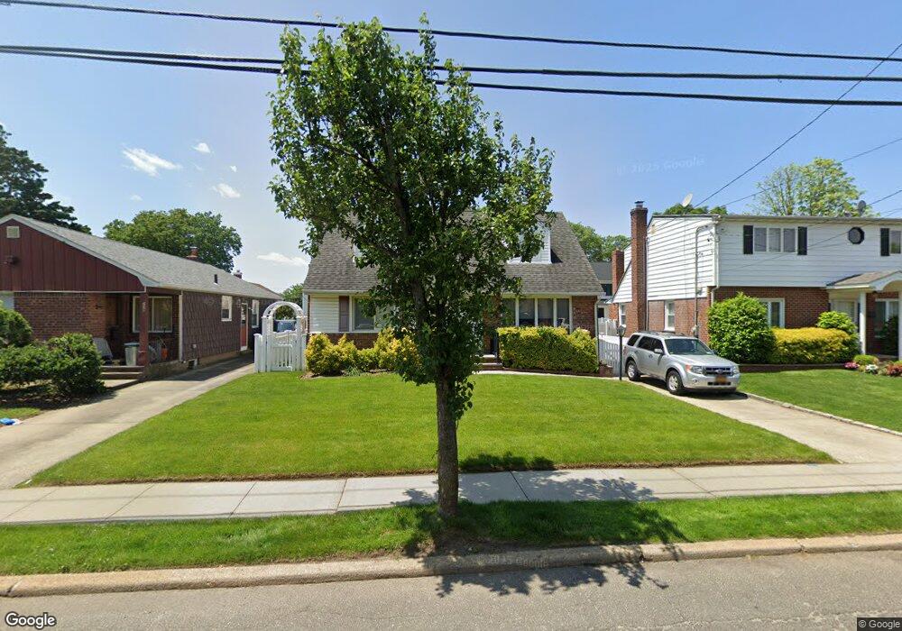 243 Emory Rd, Mineola, NY 11501 - photo 1