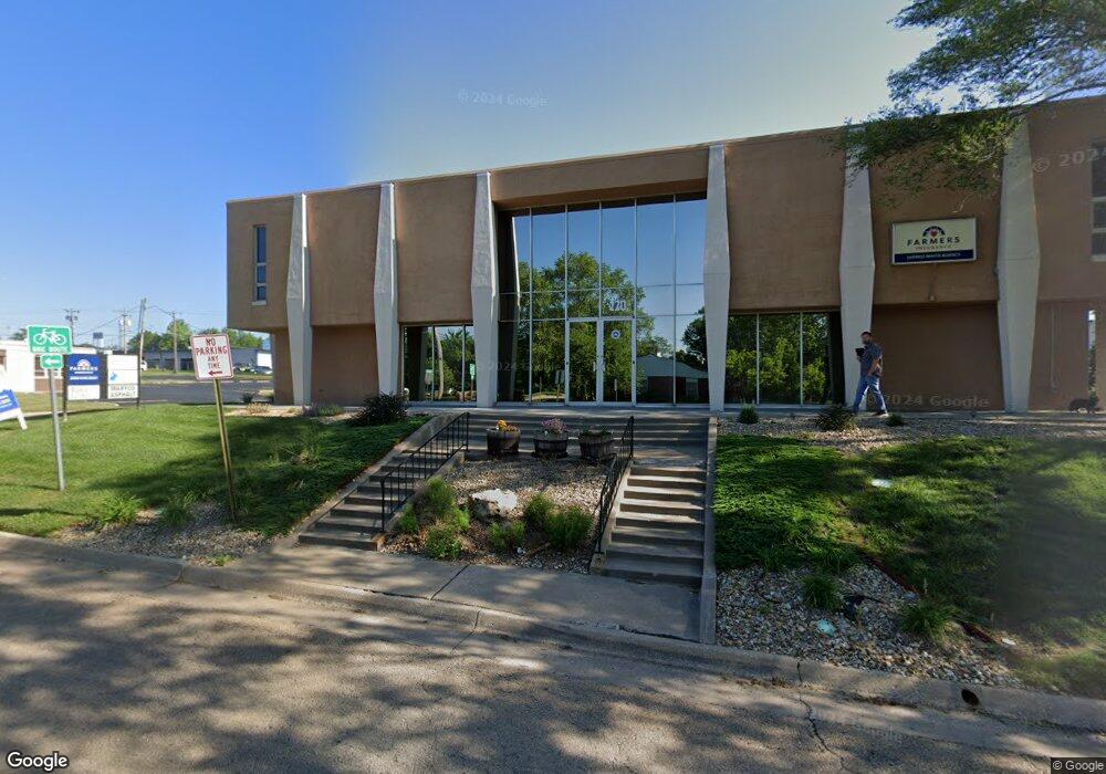 220 SW 33rd St, Topeka, KS 66611 - photo 1