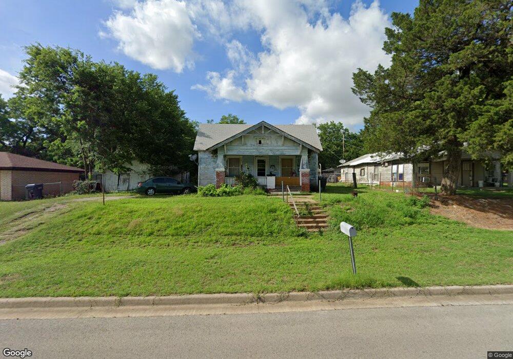 1011 3rd Ave NE, Ardmore, OK 73401 - photo 1