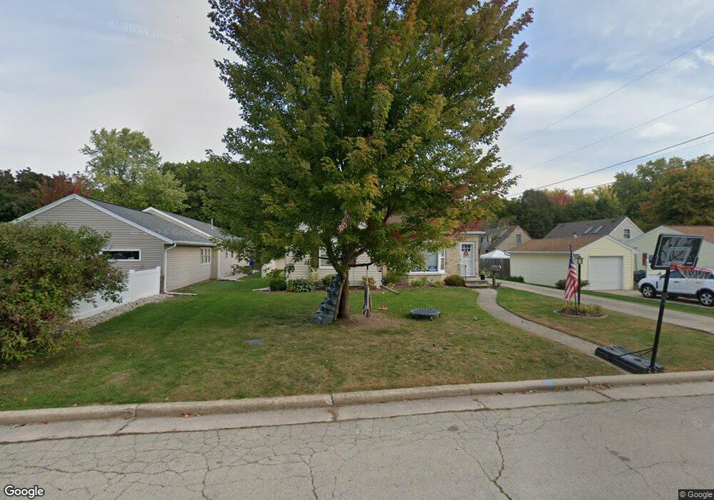 724 W Verbrick St, Appleton, WI 54915 - photo 1