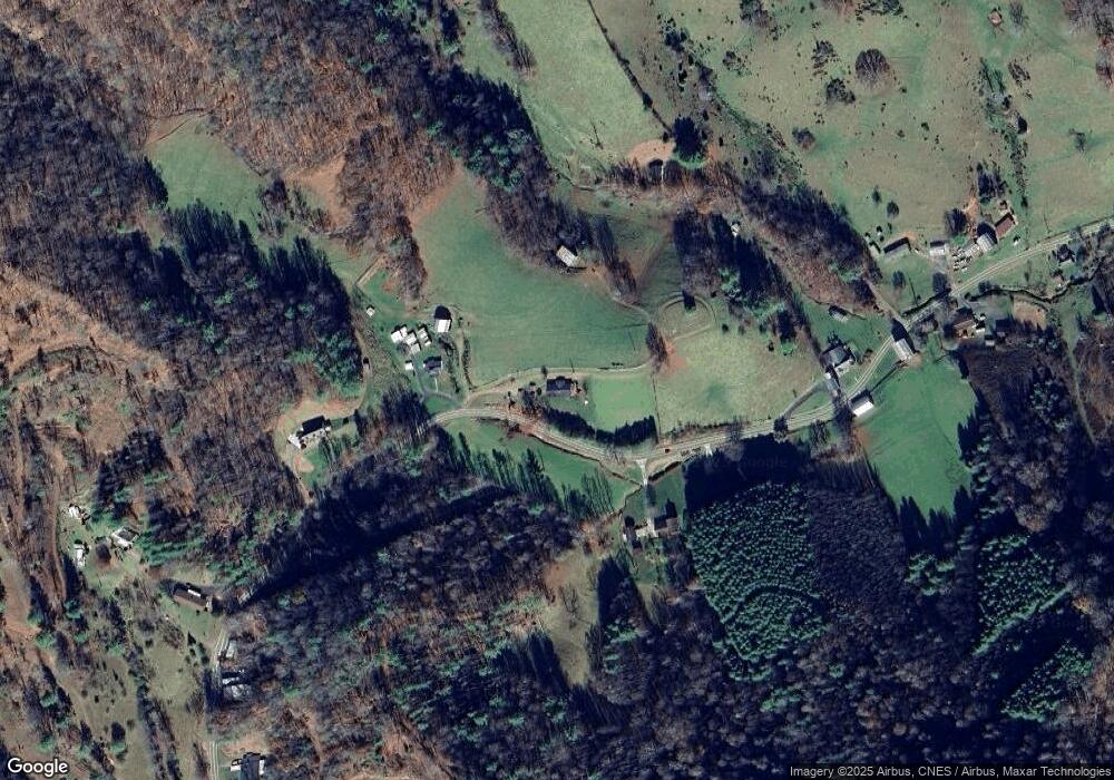 14 Grasshopper Ln, Burnsville, NC 28714 - photo 1