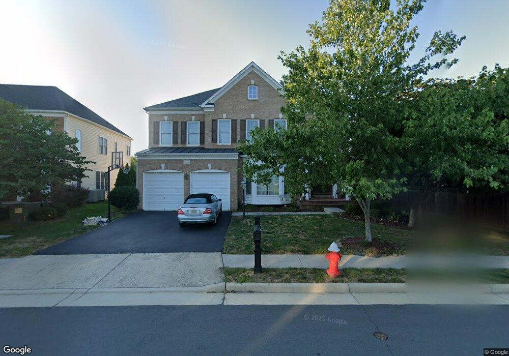 25654 S Village Dr, Chantilly, VA 20152 - photo 1