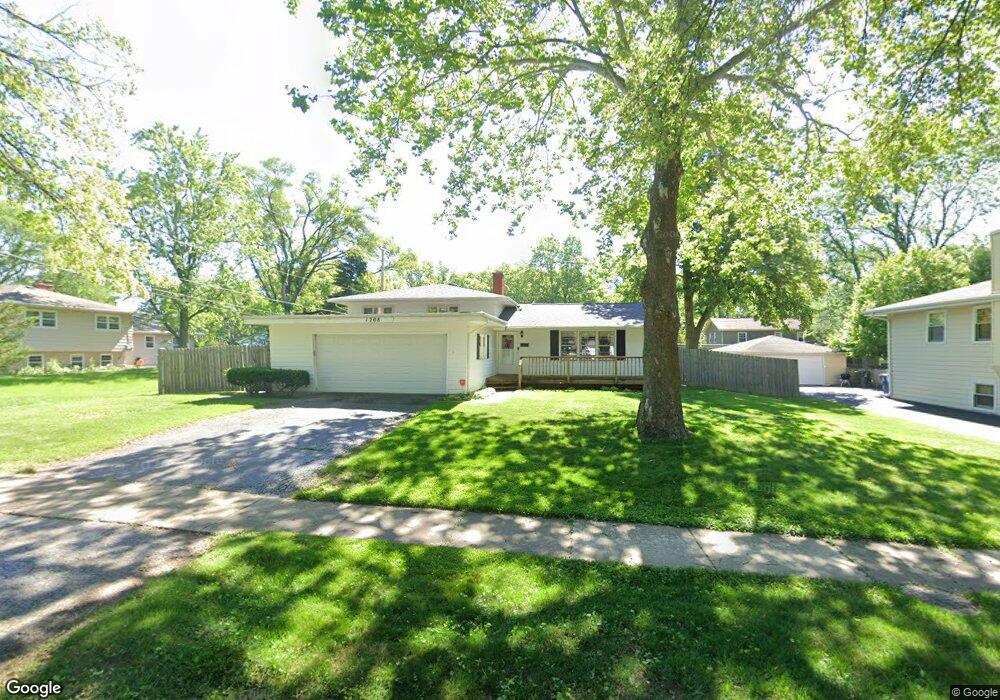 1208 Laurel Ln unit 12, Naperville, IL 60540 - photo 1