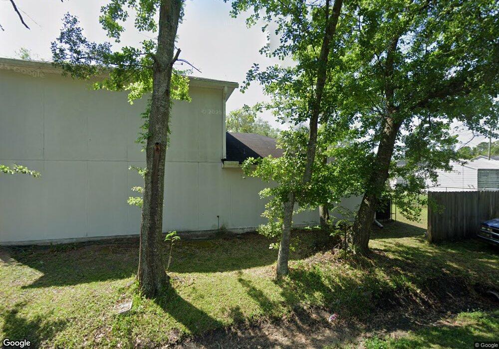 5566 Woodcrest Rd, Jacksonville, FL 32205 - photo 1