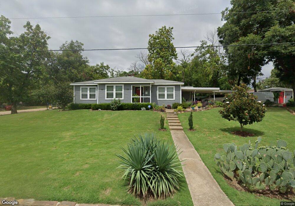 301 N F St, Hugo, OK 74743 - photo 1