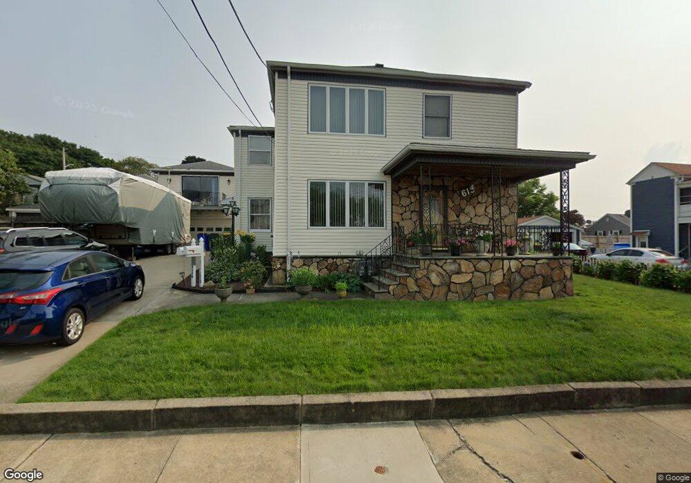 615 Pokross St, Fall River, MA 02724 - photo 1