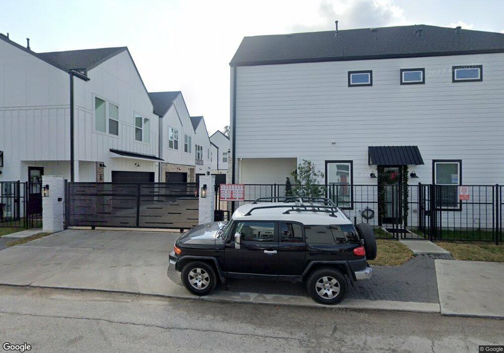 851 Martin St, Houston, TX 77018 - photo 1