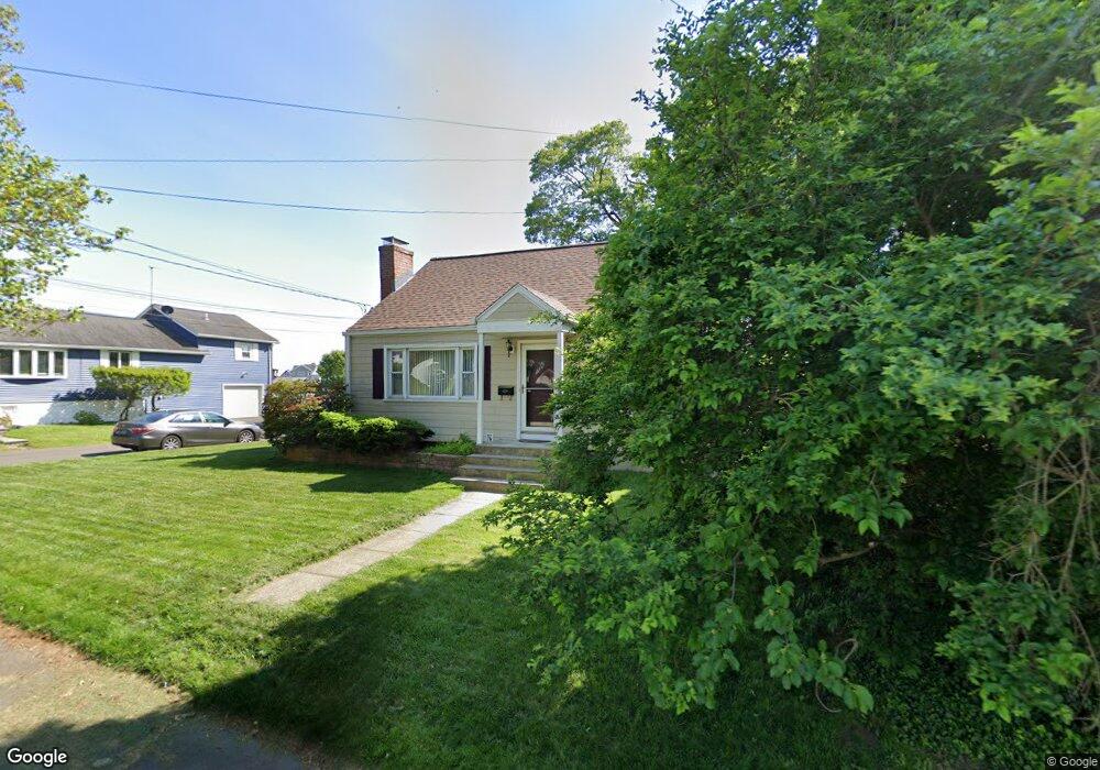 102 Beachland Ave, Milford, CT 06460 - photo 1