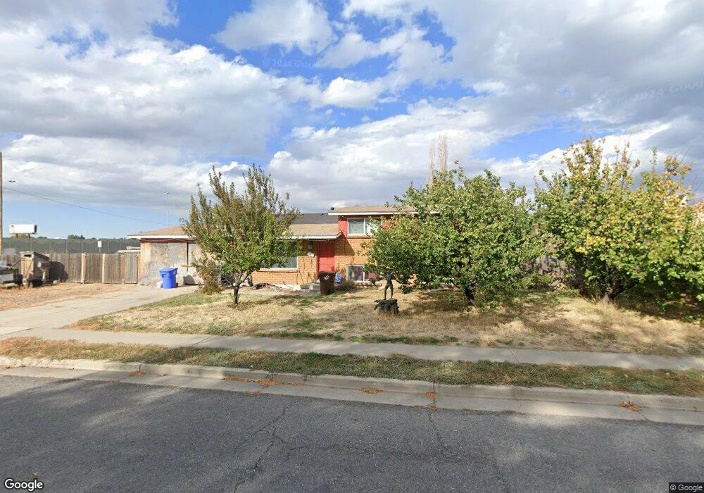 744 Princeton Dr, Midvale, UT 84047 - photo 1
