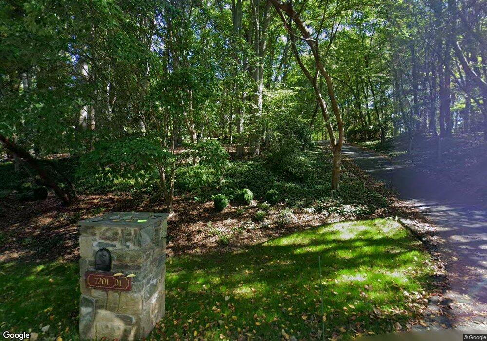 7201 Loch Edin Ct, Potomac, MD 20854 - photo 1